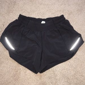 Lulu lemon hotty hot running shorts